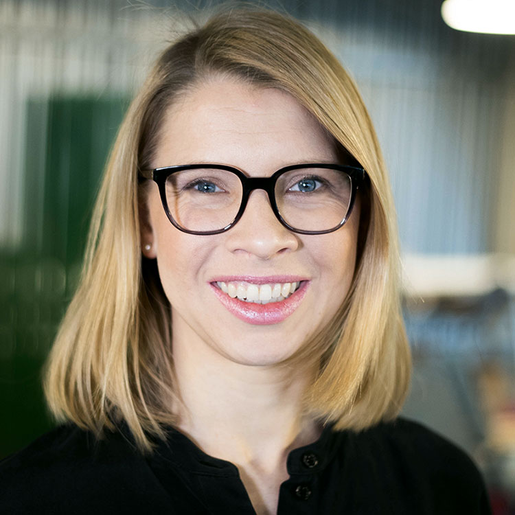 Hendel, Anja Director, Porsche Digital Lab 